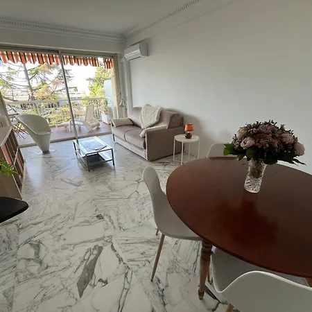 Daire F1 Au Calme Dans La Verdure, Terrasse, Piscine Et Parking *
