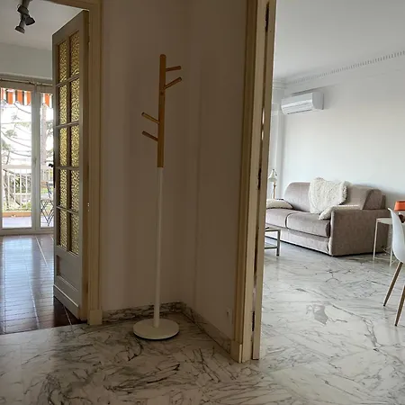 Apartman F1 Au Calme Dans La Verdure, Terrasse, Piscine Et Parking *