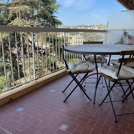 F1 Au Calme Dans La Verdure, Terrasse, Piscine Et Parking Apartman *